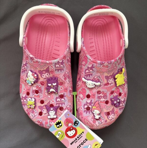 Crocs Classic Clog « Hello Kitty and Friends Pink Collage »