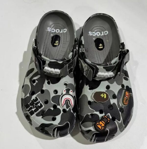 Crocs Classic All-Terrain Clog « BAPE Camo »