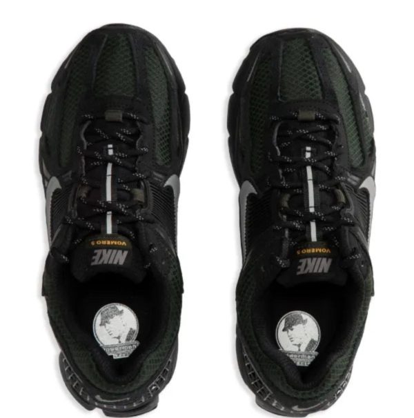 Nike Zoom Vomero 5 "Black Sequoia",